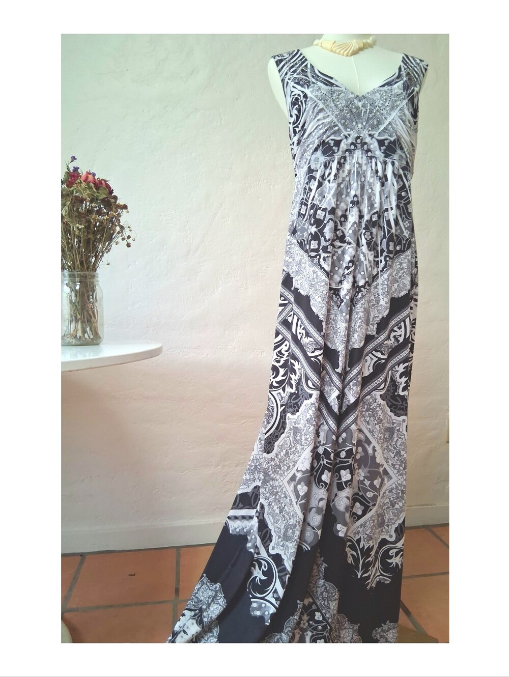 Boho Chic Studded Paisley Maxi Dress Empire Waist Monochromatic Small